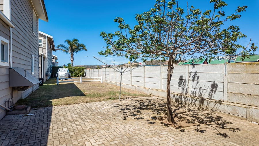 2 Bedroom Property for Sale in Hartenbos Central Western Cape